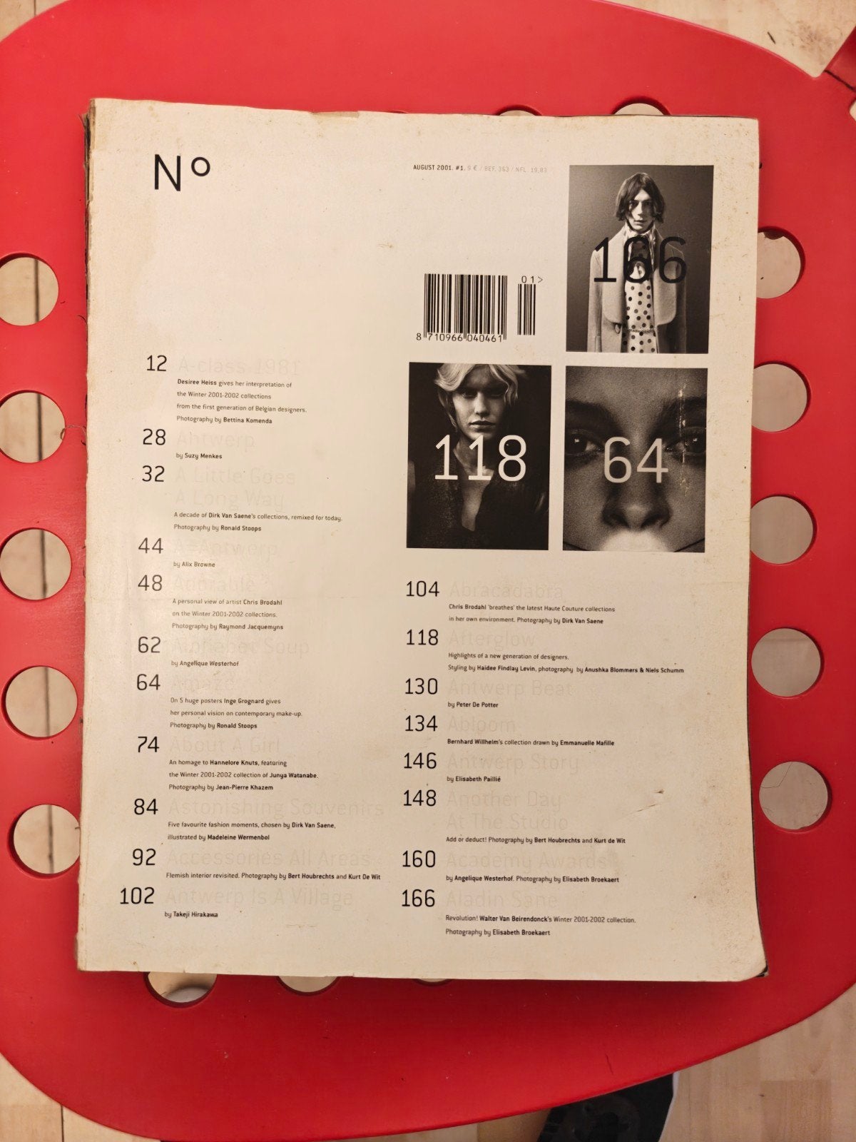 Walter van Beirendonck: Magazine N A (2001), Ophalen of Verzenden, Gelezen, Glossy