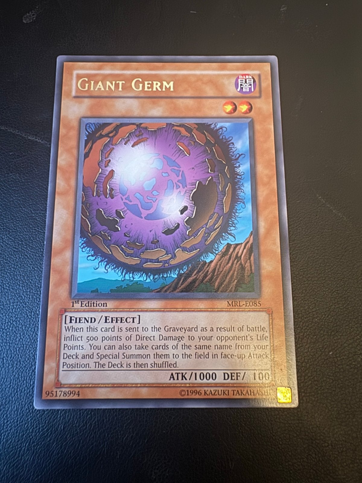 Yu-Gi-Oh! Giant Germ MRL-E085 1st Edition, Ophalen of Verzenden, Gebruikt, Losse kaart
