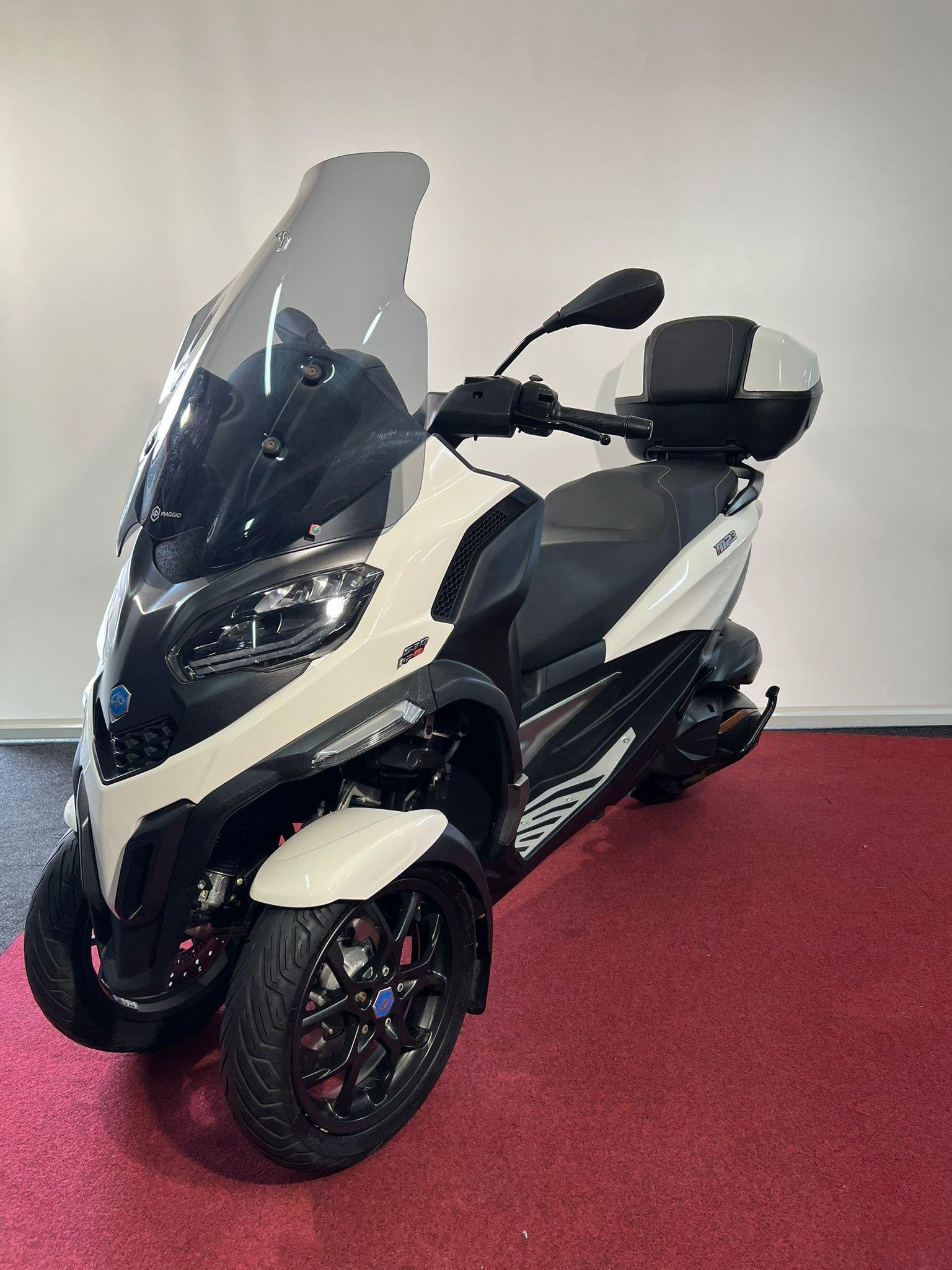 Piaggio MP3 530 HPE Exclusive ABS, Traction Control, Bedrijf, 12 t/m 35 kW, Scooter