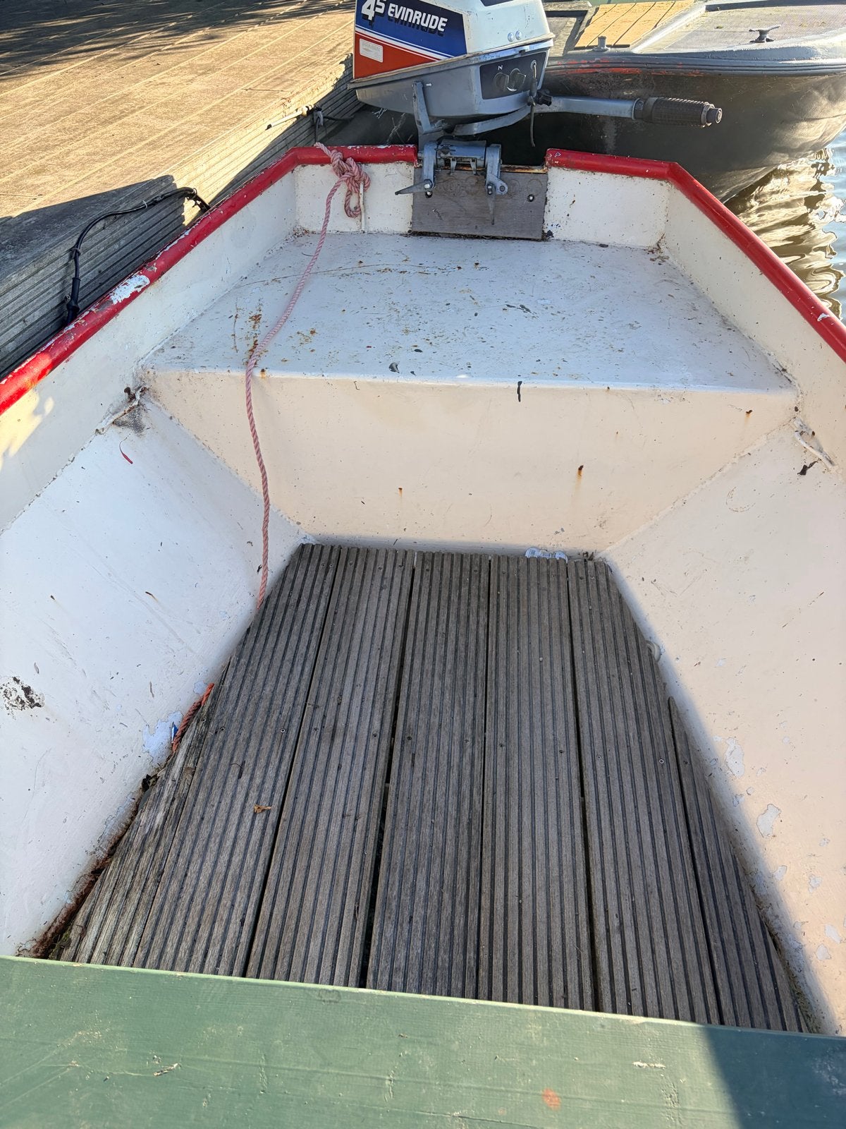 Stalen vlet met hardhouten vlonders, Gebruikt, Buitenboordmotor, Vlet, Ophalen