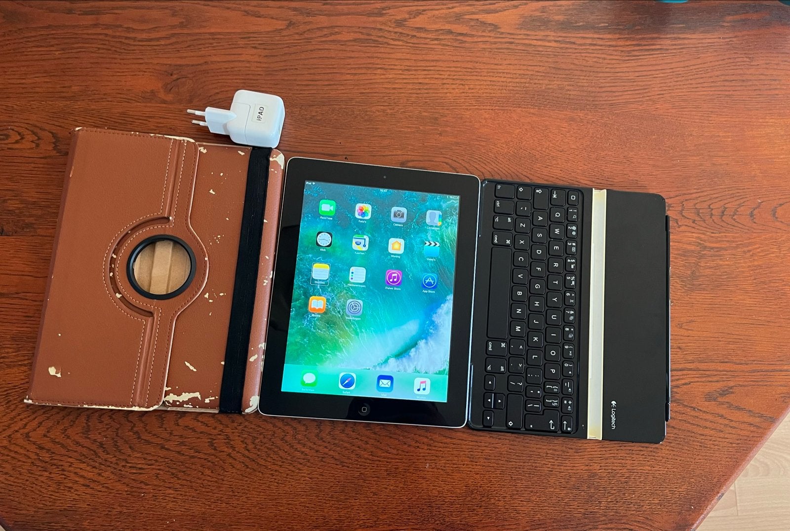 iPad 4 16GB + Logitech Toetsenbord & Hoes, Computers en Software, 9 inch, Gebruikt, 16 GB, Wi-Fi