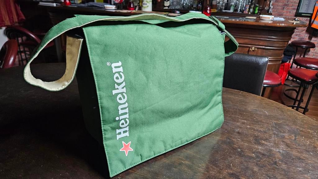 Heineken schoudertas of laptoptas, Verzamelen, Biermerken, Ophalen of Verzenden, Gebruikt, Kleding, Heineken