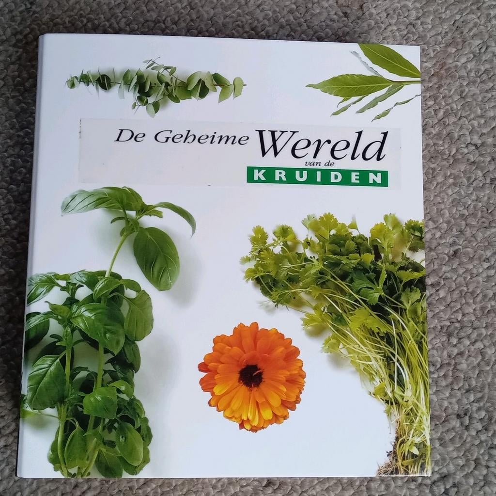 3 kruiden boeken Mooie set mappen nog nieuw in doos, Boeken, Kookboeken, Ophalen, Nieuw