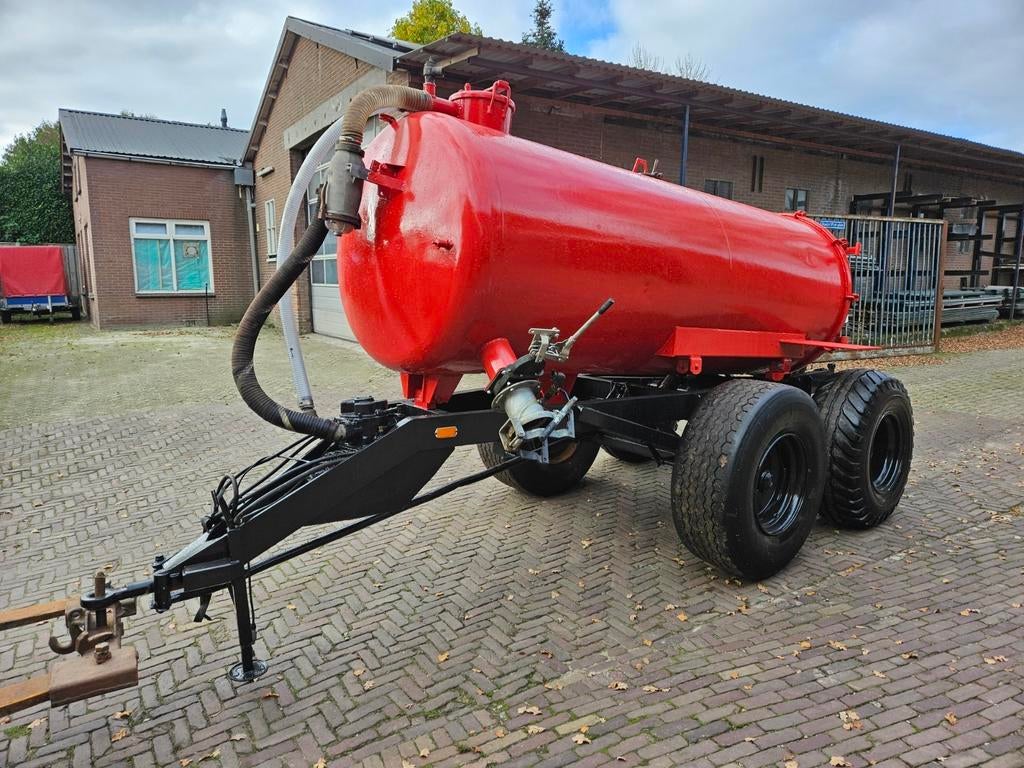 2assige mesttank met klep!! 5kuub, Zakelijke goederen, Agrarisch | Werktuigen, Ophalen