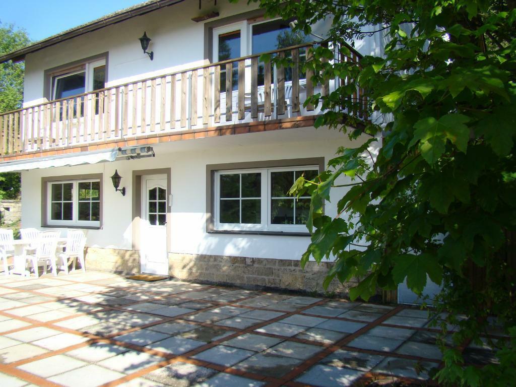 Royaal vrijstaand vakantiehuis in Sauerland (bij Willingen), 7 personen, Aan meer of rivier, Landelijk, Sauerland
