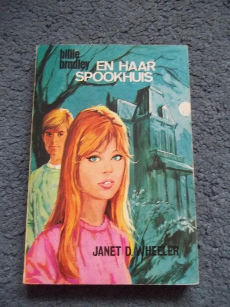 Billie Bradley en haar spookhuis - Janet D. Wheeler, Boeken, Kinderboeken | Jeugd | 10 tot 12 jaar, Ophalen of Verzenden, Gelezen