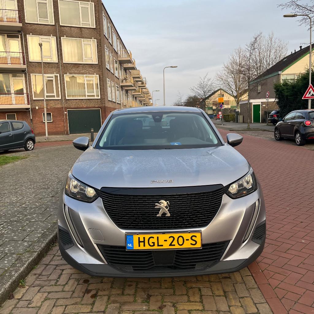 Peugeot 2008 1.2 Puretech 130hp Eat8 2020 Gri, Euro 5, Parkeersensor, Zwart, 1199 cc