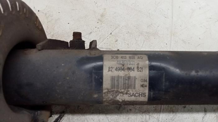 Schokdemperpoot links-voor van een Volkswagen Passat, Auto-onderdelen, Ophalen of Verzenden, 3 maanden garantie, Gebruikt, Volkswagen