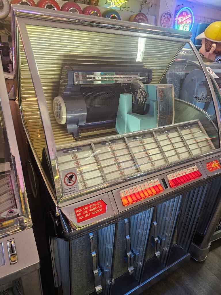 Seeburg HF100R, Verzamelen, Automaten | Jukeboxen, 1950 tot 1960, Zo goed als nieuw, Seeburg, Ophalen