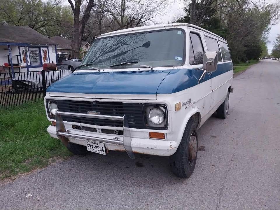 1973 chevrolet chevy van G30 beauville cargo geen G20, Achterwielaandrijving, 8 cilinders, Overige carrosserieën, Zwart