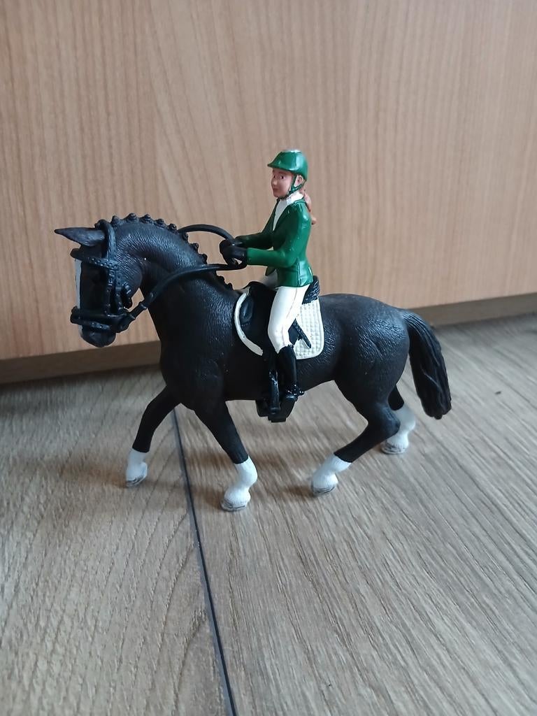 Schleich dressuur paard met ruiter, Ophalen of Verzenden, Nieuw