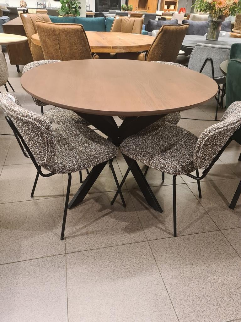 Nieuwe eettafel rond 110cm eikenhout €450, Ophalen, ., Nieuw, .