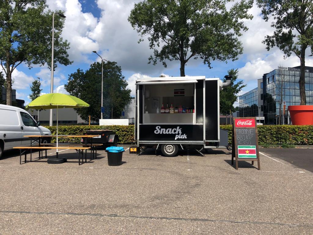 Snackwagen, Ophalen