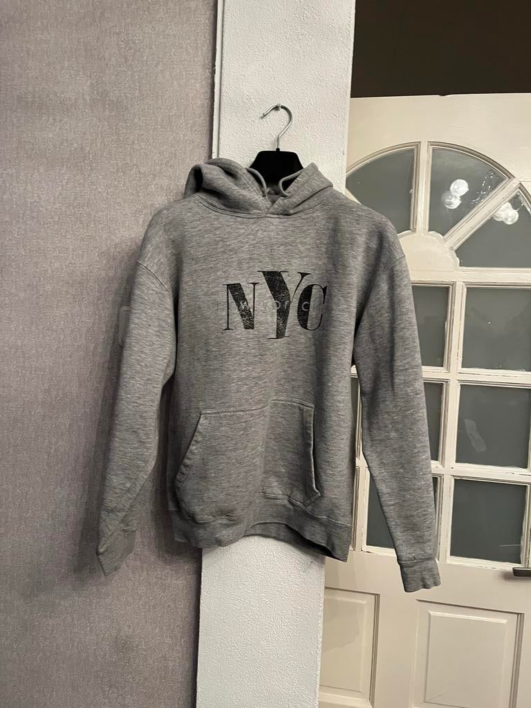 Grijze NYC Hoodie - Zo goed als nieuw!, Ophalen of Verzenden, Zo goed als nieuw, Maat 38/40 (M), Grijs