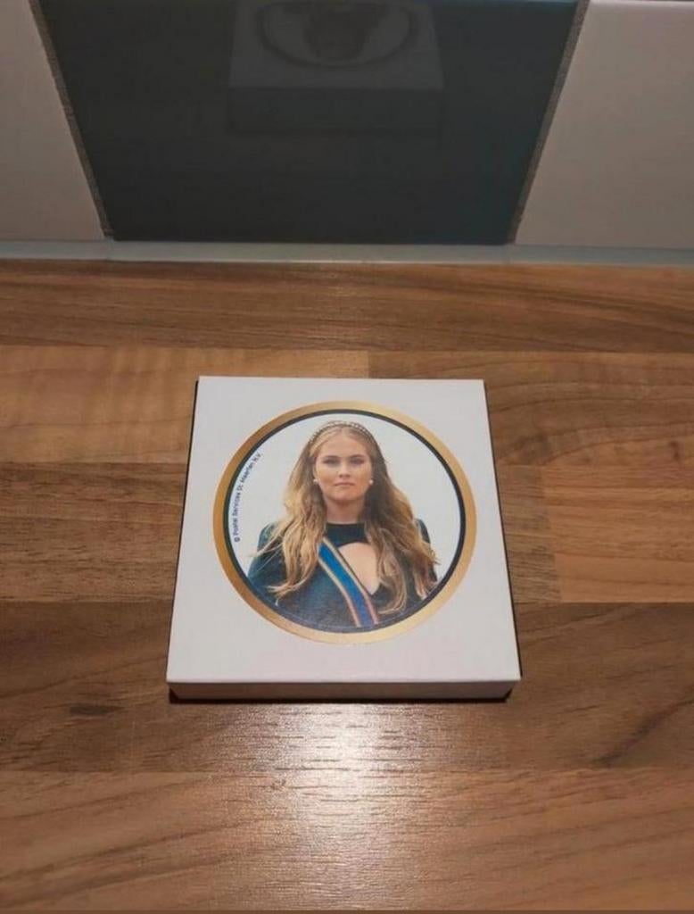 Gouden postzegel Amalia, 24 karaats, Postzegels en Munten, Ophalen of Verzenden, Postfris