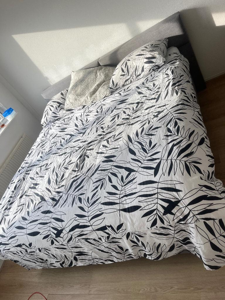 Fijne boxspring, Ophalen, Tweepersoons, Zo goed als nieuw, 180 cm