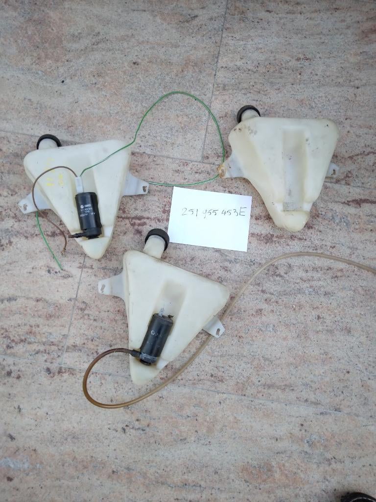 VW T3 Reservoir voor Ruitenwisser raam achterklep en nr. 72, Ophalen of Verzenden