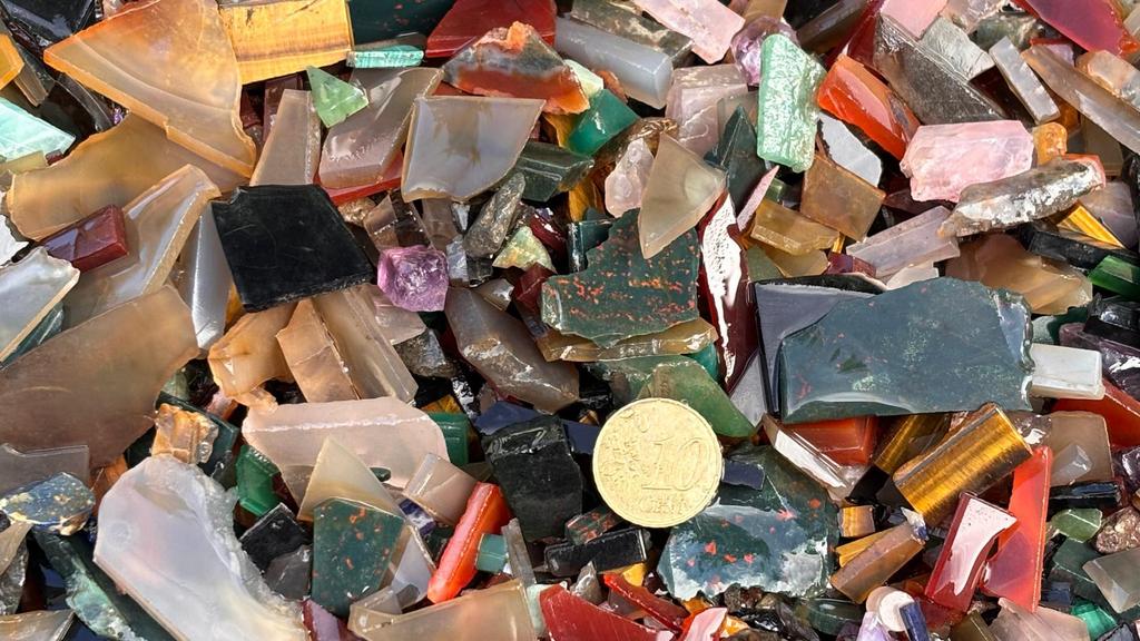 4 kg Mooi trommel materiaal vele soorten lortone (mozaïek), Ophalen of Verzenden
