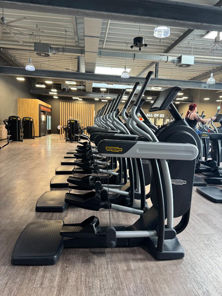 Technogym Vario Excite 1000 LED Crosstrainer, Ophalen, Zo goed als nieuw, Crosstrainer, Metaal