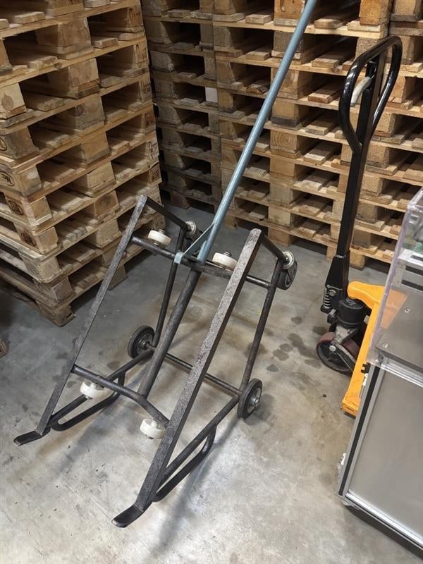 vaten steekwagen om te kantelen, 100 liter of meer, Ophalen, Gebruikt, Steekwagen
