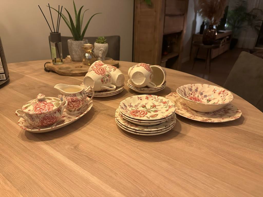 Vintage Engels Servies - Staffordshire Bloemenmotief, Ophalen