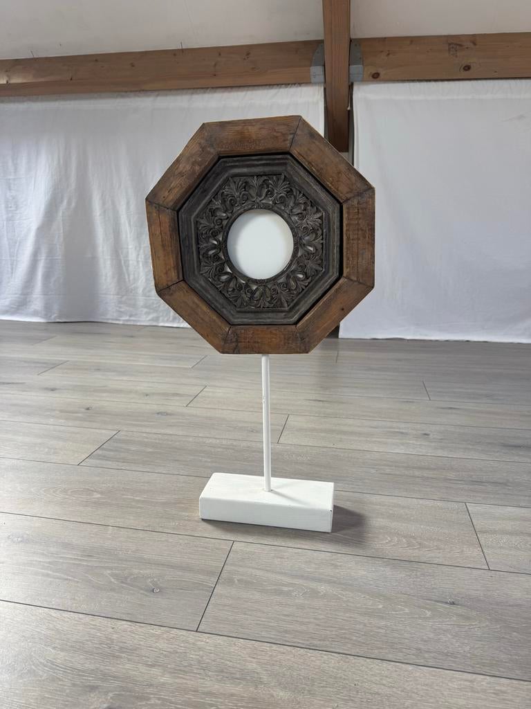 Decoratief ornament op voet, Ophalen, Gebruikt