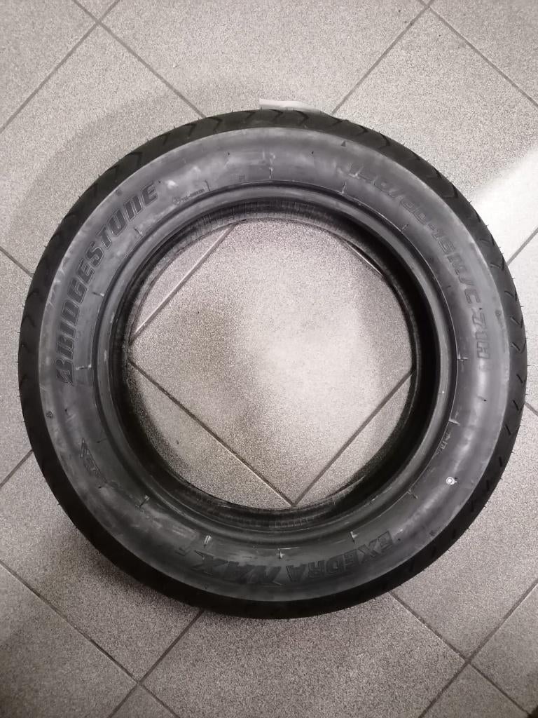 Nieuwe Bridgestone voorband Exedra Max, maat 150/80-16, Ophalen of Verzenden, Nieuw