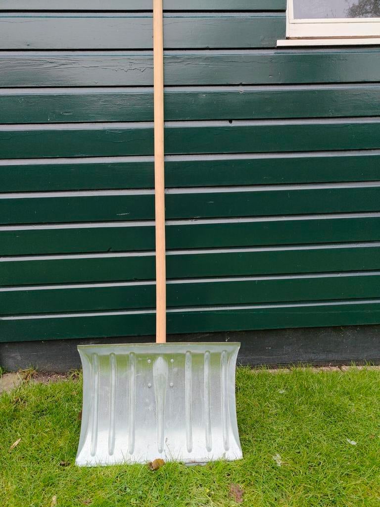 Te koop sneeuwschep, Tuin en Terras, Ophalen