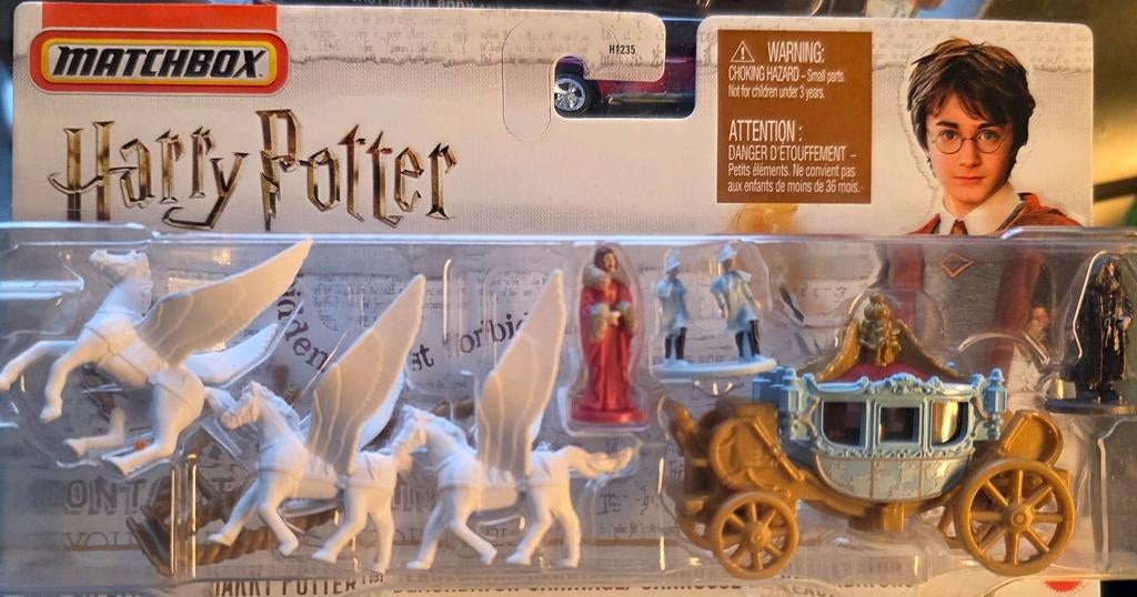 Matchbox Harry Potter Koets met Pegasussen, 333 Continental Boulevard El Segundo, CA 90245 USA, Service.mattel.com, Jongen of Meisje