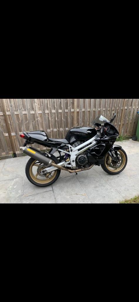Prachtige Aprilia SL 1000 Falco, 2 cilinders, Particulier, 998 cc