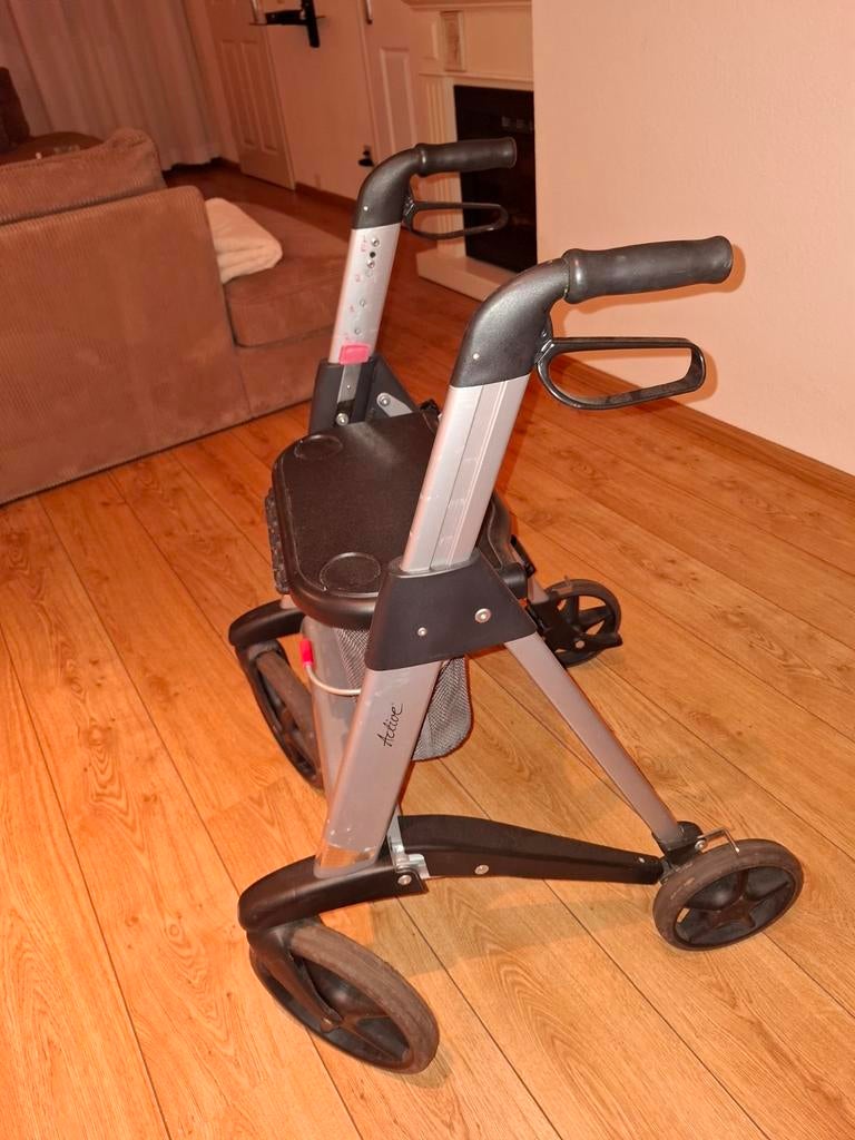 Zgan Active Rollator 75,00, Ophalen of Verzenden, Opvouwbaar, Zo goed als nieuw