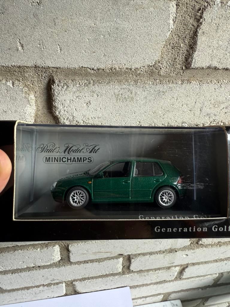 Model cars 1:43 Minichamps Norev AutoArt, Hobby en Vrije tijd, Modelauto's | 1:43, Zo goed als nieuw, Auto, MiniChamps, Ophalen of Verzenden
