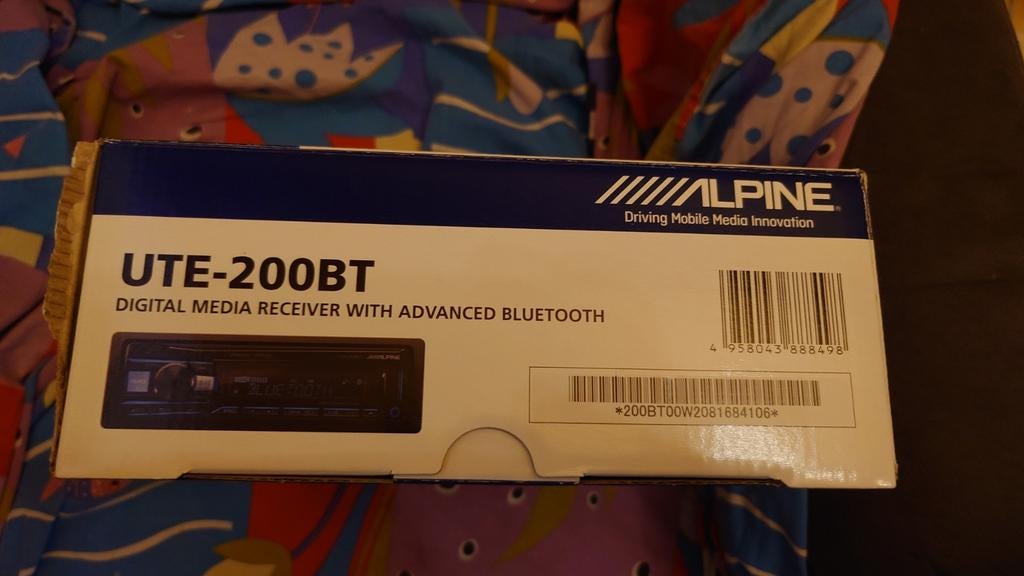 Alpine UTE-200BT Autoradio - Zo goed als nieuw!, Ophalen of Verzenden, Zo goed als nieuw