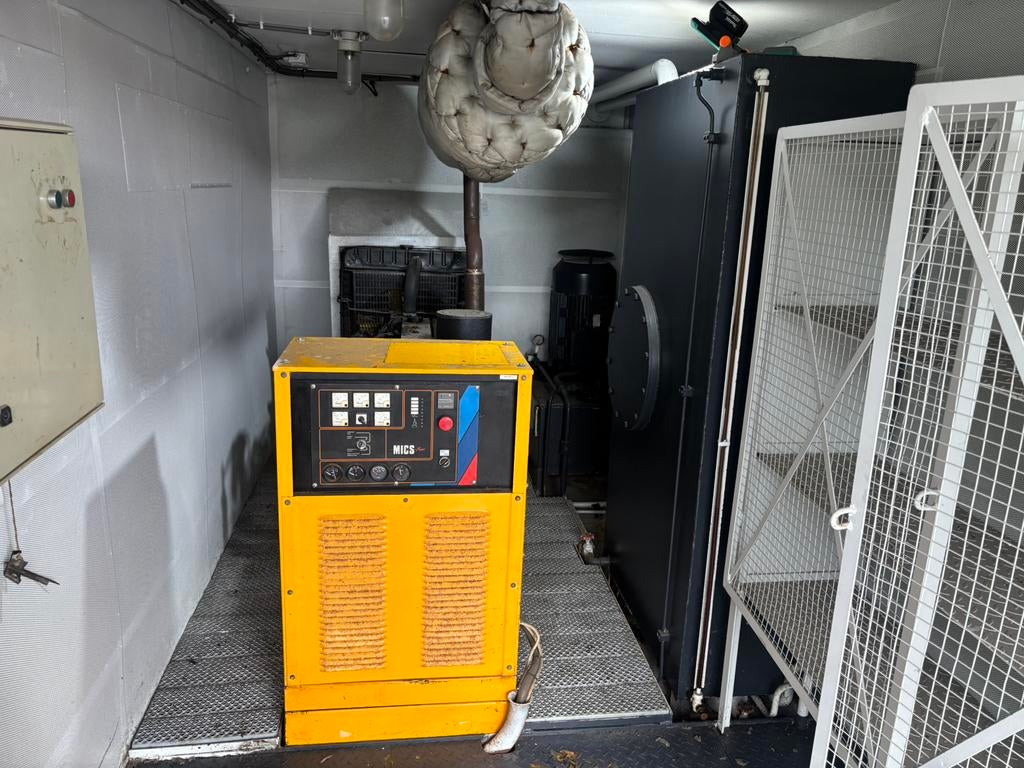 100 KVA aggregaat Perkins diesel generator hydrauliek 20 FT, Ophalen, 30 kVA of meer, Dieselolie, Elektrisch startend