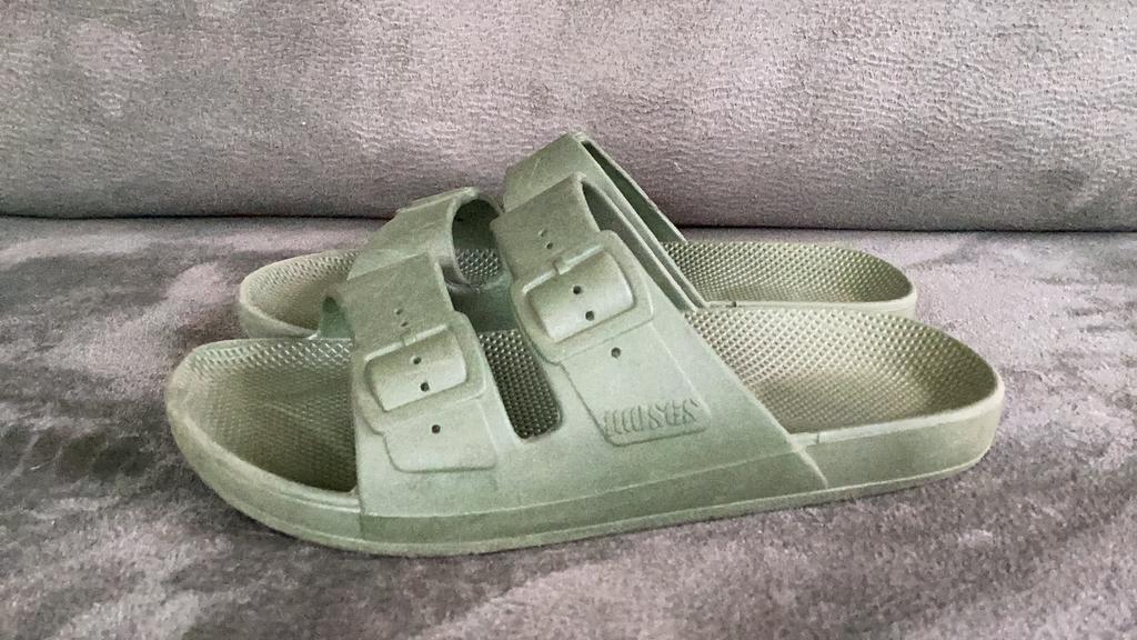Moses slippers maat 32/33, Kinderen en Baby's, Kinderkleding | Schoenen en Sokken, Gebruikt, Jongen of Meisje, Overige typen, Ophalen of Verzenden
