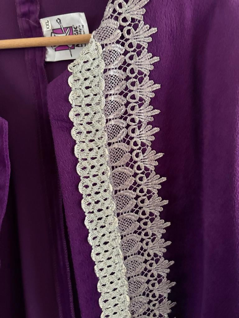 Paarse Carnaval Jas met Zilveren Biezen - XXL, Paars, Maat 46/48 (XL) of groter, Ophalen of Verzenden, Jasje