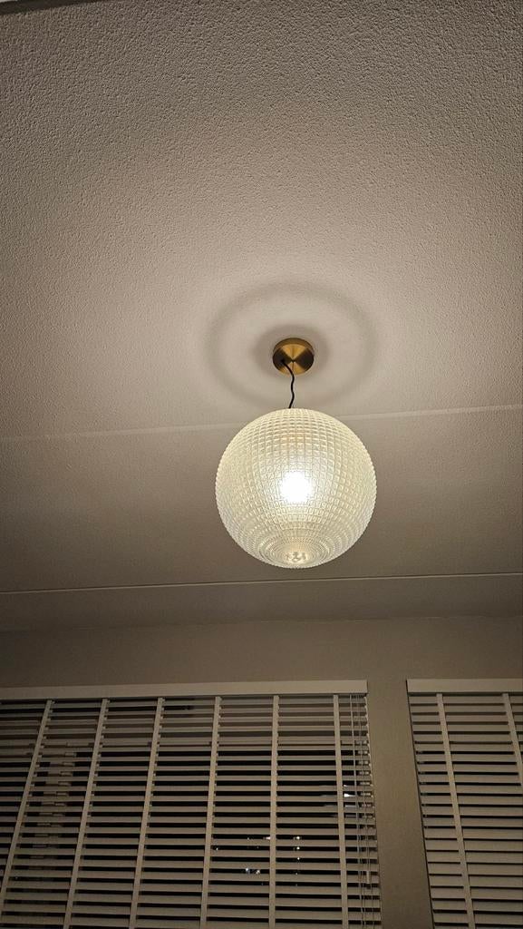 Grote hanglamp met geribbeld glas, Ophalen of Verzenden, Zo goed als nieuw, Glas, Modern