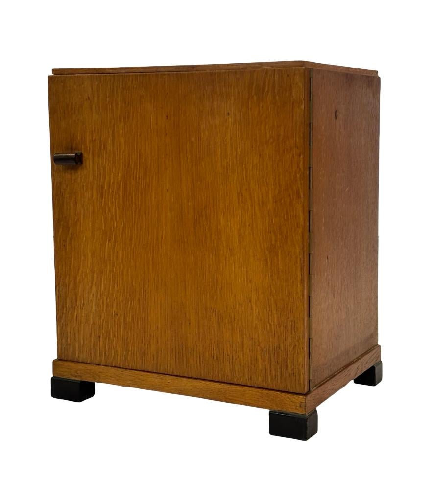 Art Deco Nachtkastjes Set Van 2 Eiken Fineer Design, Ophalen, Art Deco, Gebruikt, Minder dan 45 cm