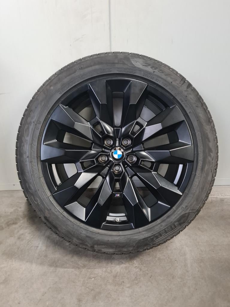 21' BMW XM G09 Styling 917M Matt Black met winterbanden 7mm, 285 mm, Banden en Velgen, Personenwagen, 21 inch
