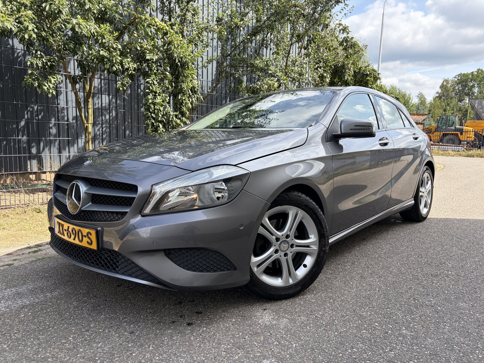 Mercedes-Benz A-Klasse 180 Ambition / AUTOMAAT / NAVI / CRUI, Gebruikt, 4 cilinders, 122 pk, 1595 cc