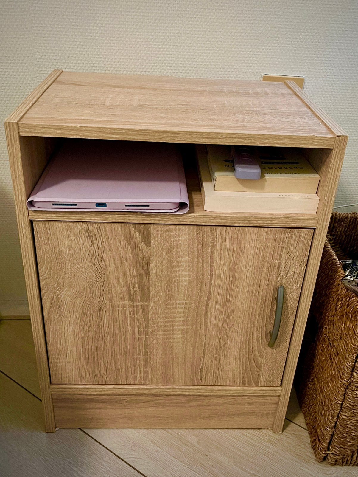 Wood laminate night table (small), Ophalen, Overige materialen, Gebruikt, Minder dan 45 cm