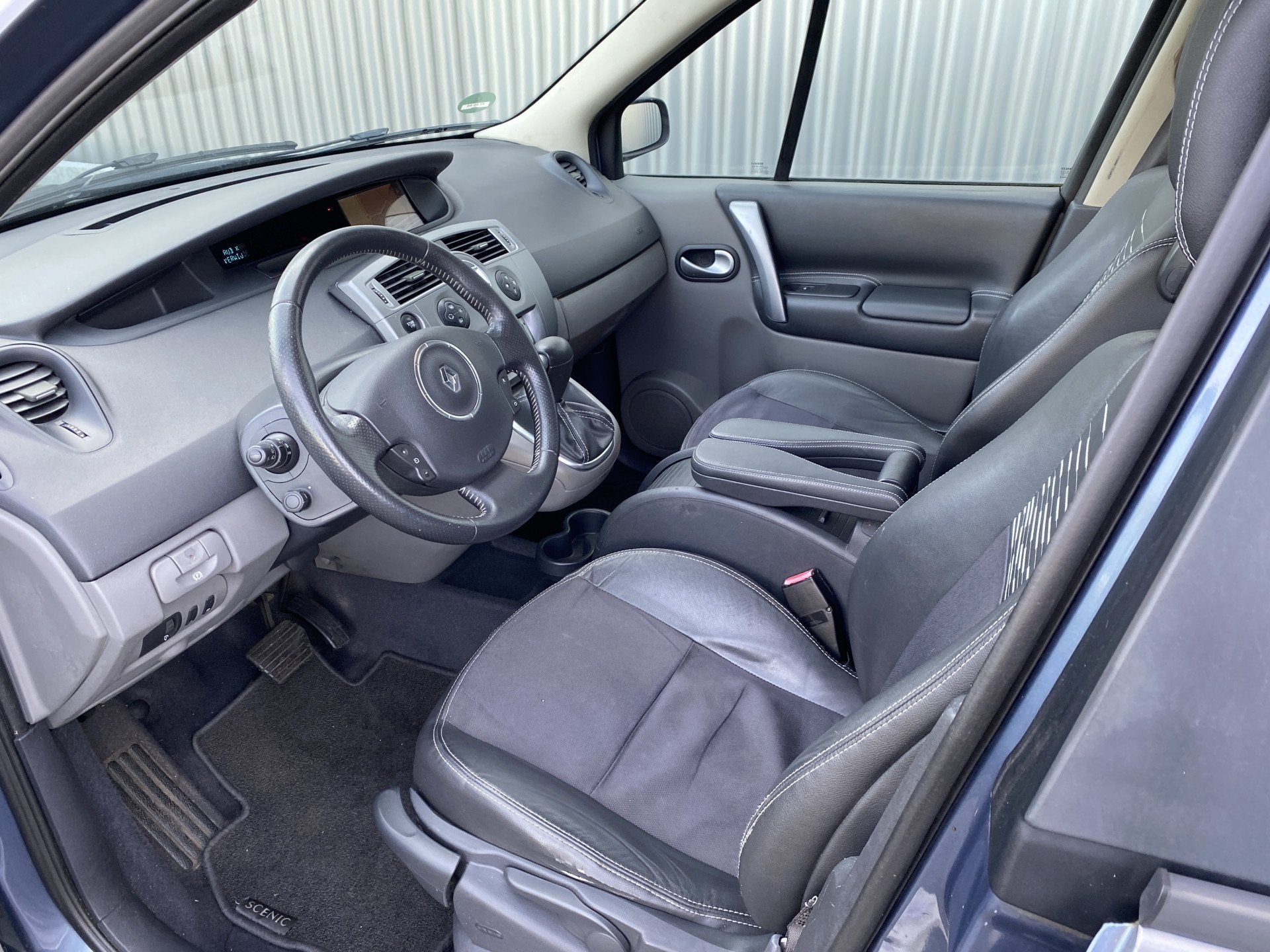 Renault Scénic 2.0-16V Tech Line AUTOMAAT, Leer, Clima, Nav, Auto's, Renault, 1998 cc, 4 cilinders, Blauw, Origineel Nederlands