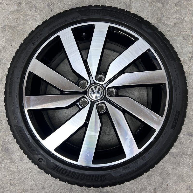 18 inch Marseille velgen + all season banden  VW Touran, Auto-onderdelen, 18 inch, Gebruikt, -, -
