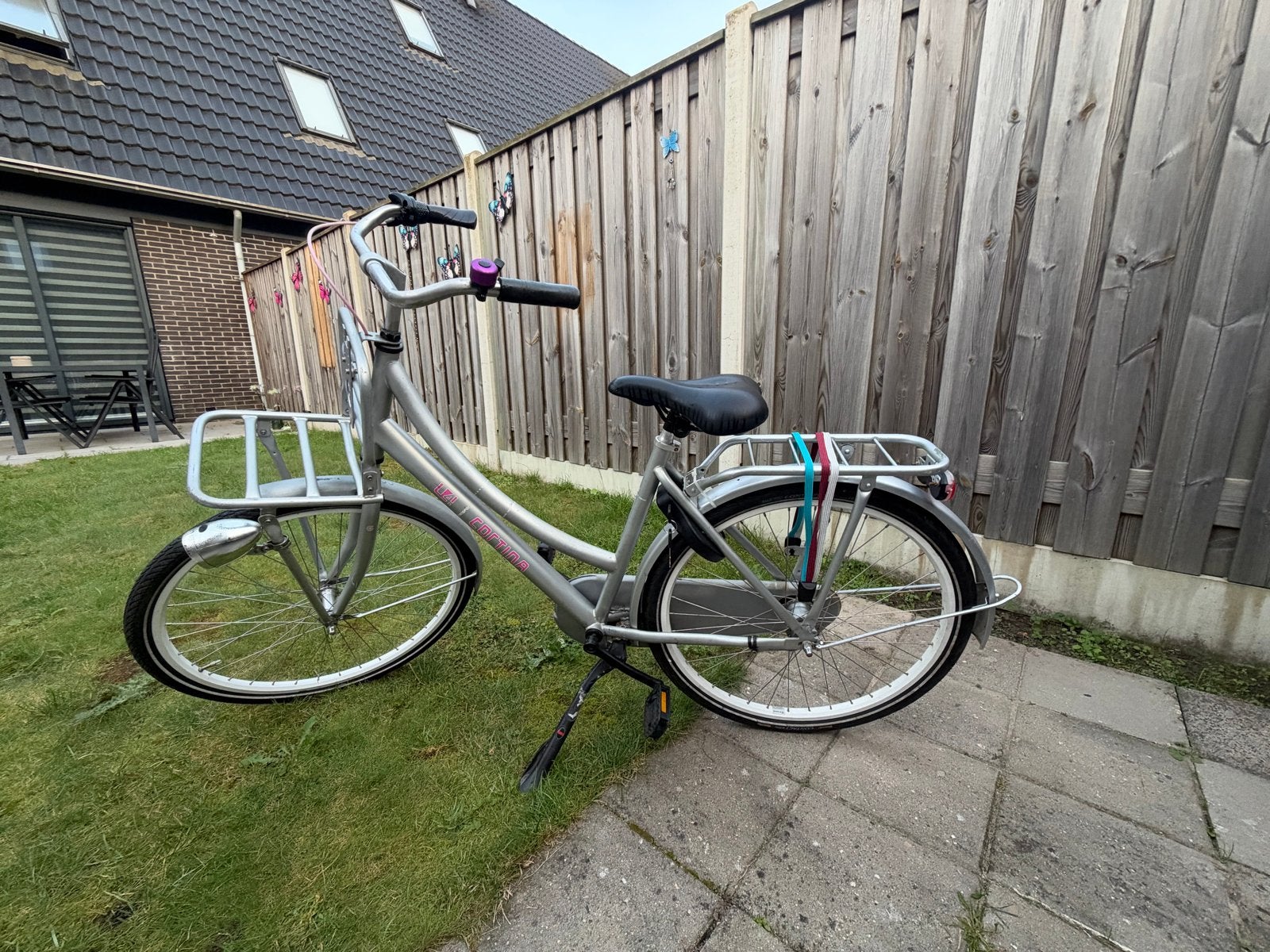 Cortina meisjesfiets 26 inch, Fietsen en Brommers, 26 inch of meer, Terugtraprem, Gebruikt, Ophalen of Verzenden