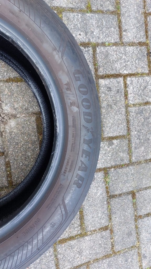 4 keer 215/55 R17 94W Goodyear banden, Auto-onderdelen, Banden en Velgen, Ophalen, 17 inch, Band(en), Personenwagen
