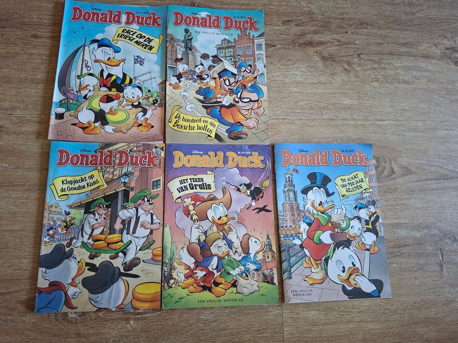 Donald Duck weekbladen over stad , streek  provin Nederland, Boeken, Stripboeken, Meerdere stripboeken, Ophalen of Verzenden, Zo goed als nieuw