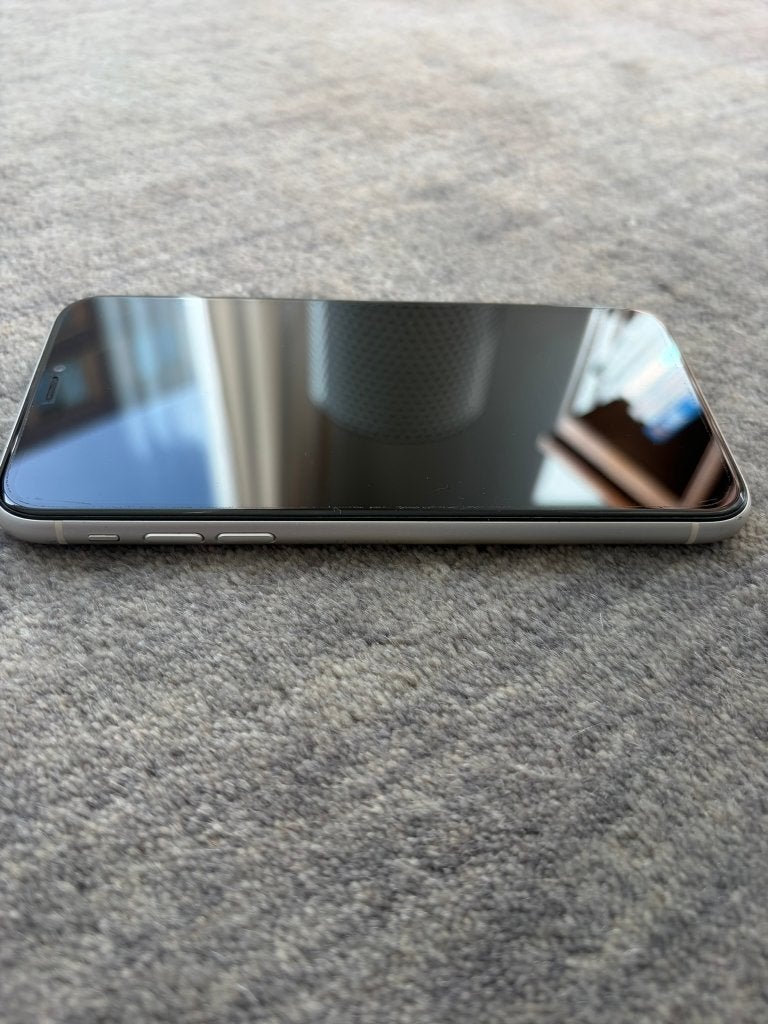 Apple iPhone 11 - 64GB - Zwart + OtterBox hoesje!, Telecommunicatie, 70 %, Gebruikt, Wit, 64 GB