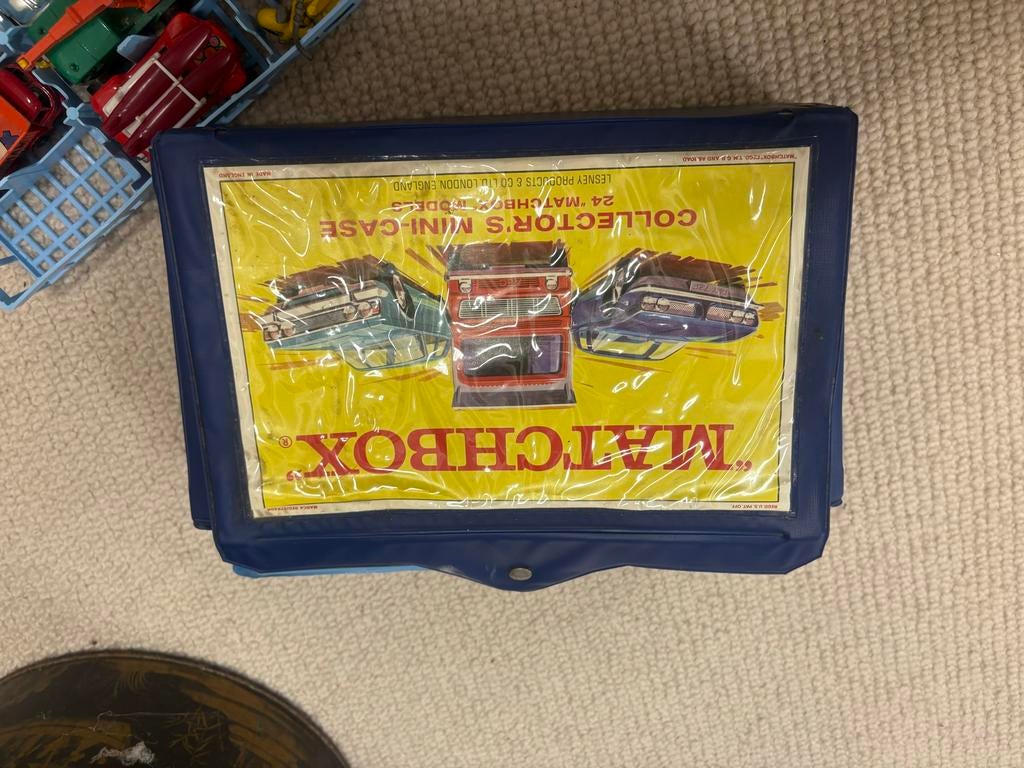 Vintage Matchbox Collector's Mini-Case met 24 auto's, Kinderen en Baby's, Speelgoed | Speelgoedvoertuigen, Ophalen of Verzenden