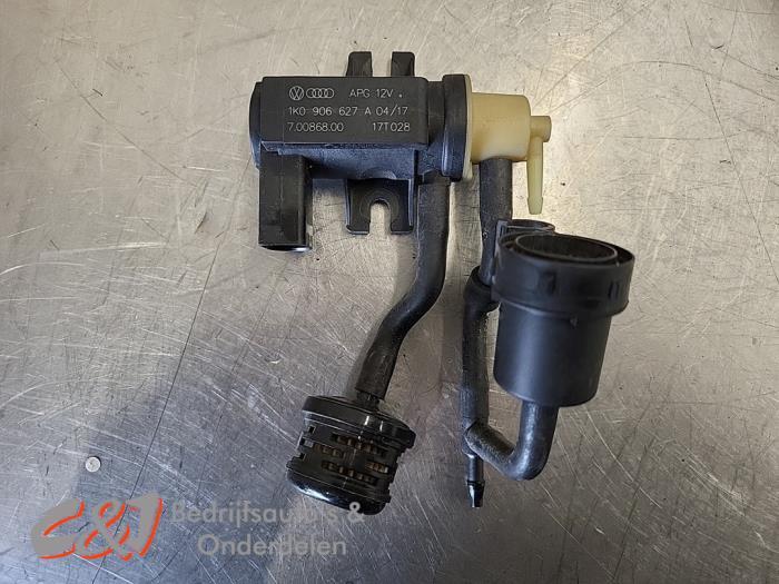 Vacuum Relais van een Volkswagen Transporter, Auto-onderdelen, Elektronica en Kabels, Volkswagen, Gebruikt, 3 maanden garantie