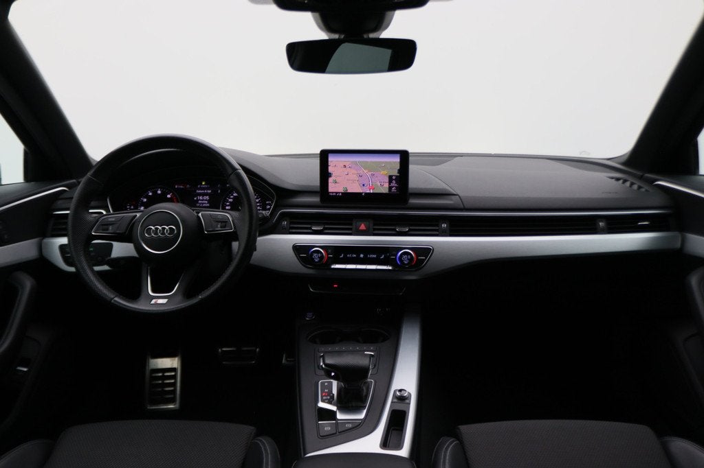Audi A4 Avant 35 TFSI Sport S line edition 2x S-Line, LED, N, Gebruikt, 4 cilinders, Bluetooth, Origineel Nederlands